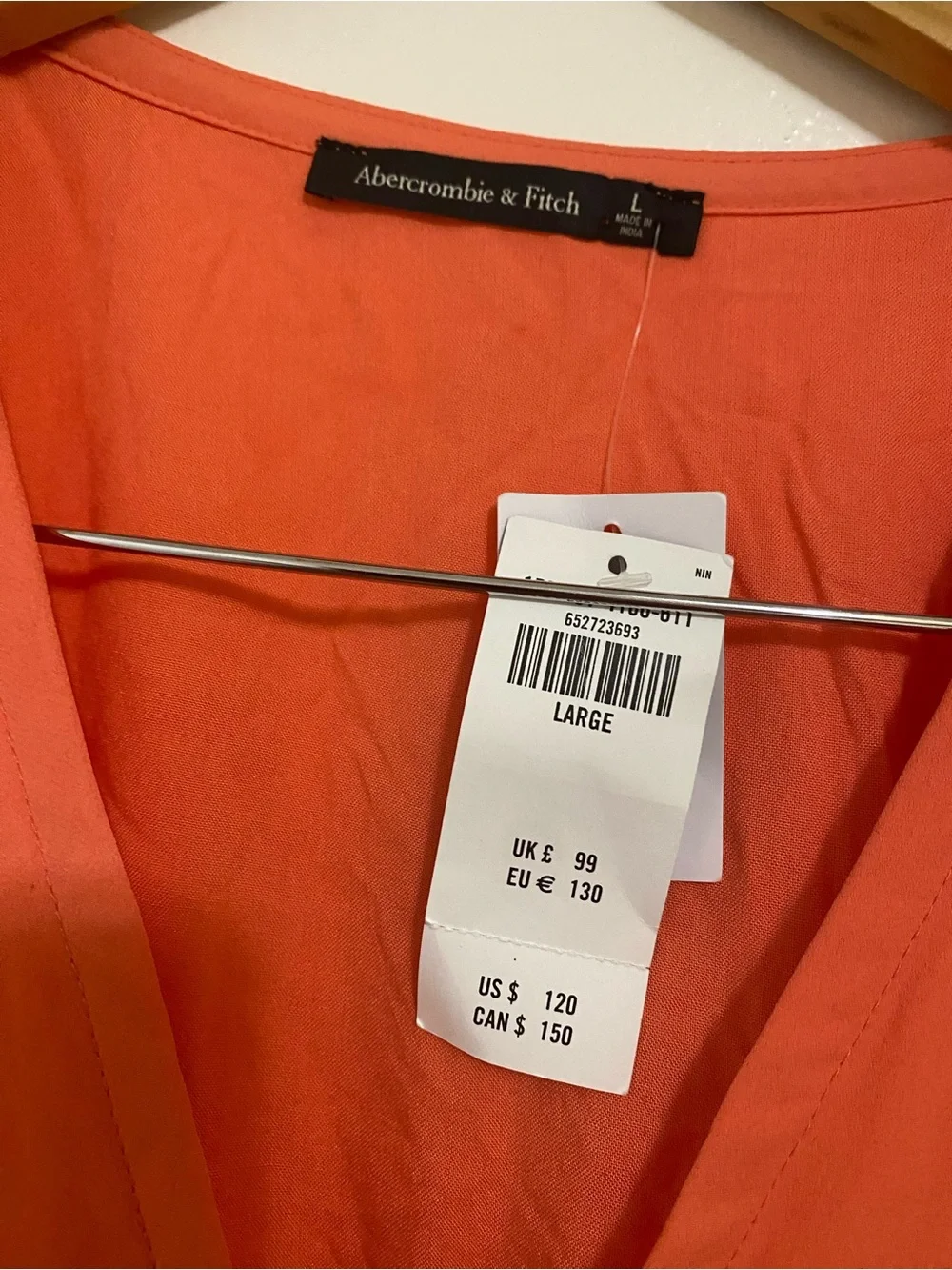 Abercrombie & Fitch neck wrap